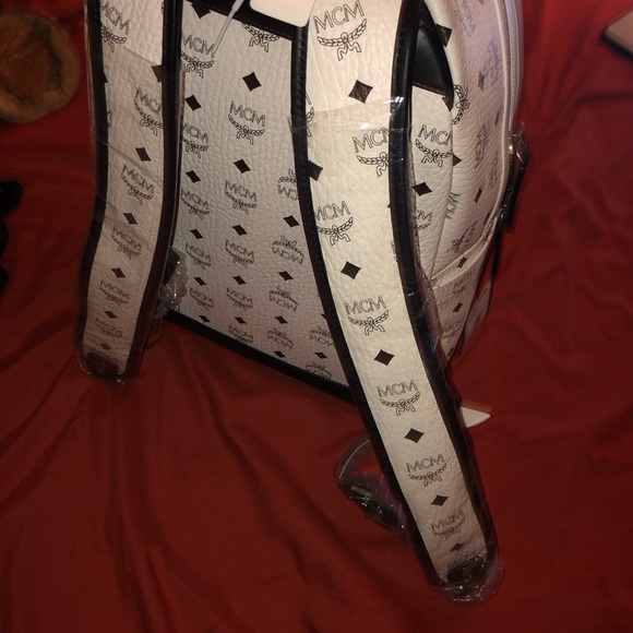 Medium MCM Backpack - Picture 4 of 5